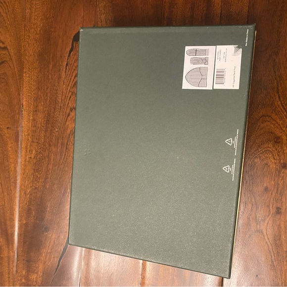 Kate Spade Pink Knit Hat and Mittens Set - Picture 4 of 10